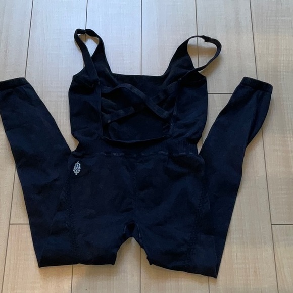 NWOT FP MOVEMENT BY FREE PEOPLE GOOD KARMA ONESIE - Picture 8 of 10